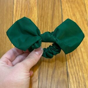 Stoney Clover Lane Emerald Green Bow Scrunchie NEW